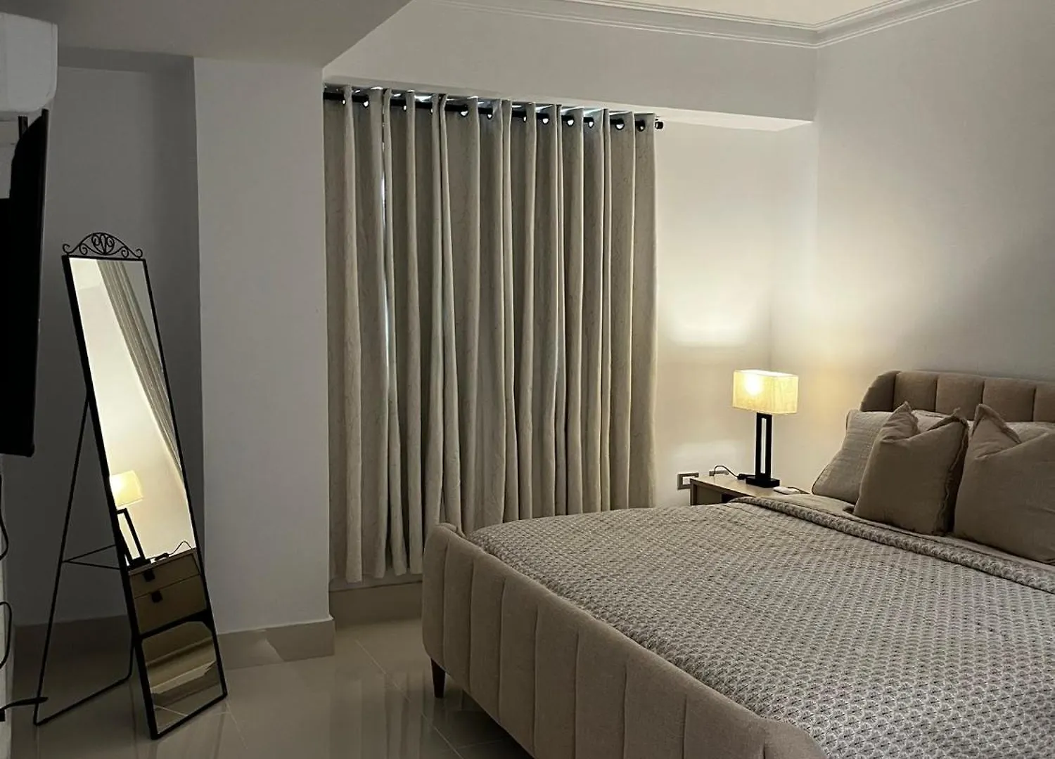 Lujoso Apartamento Con Jacuzzi Privado サントドミンゴ ドミニカ共和国
